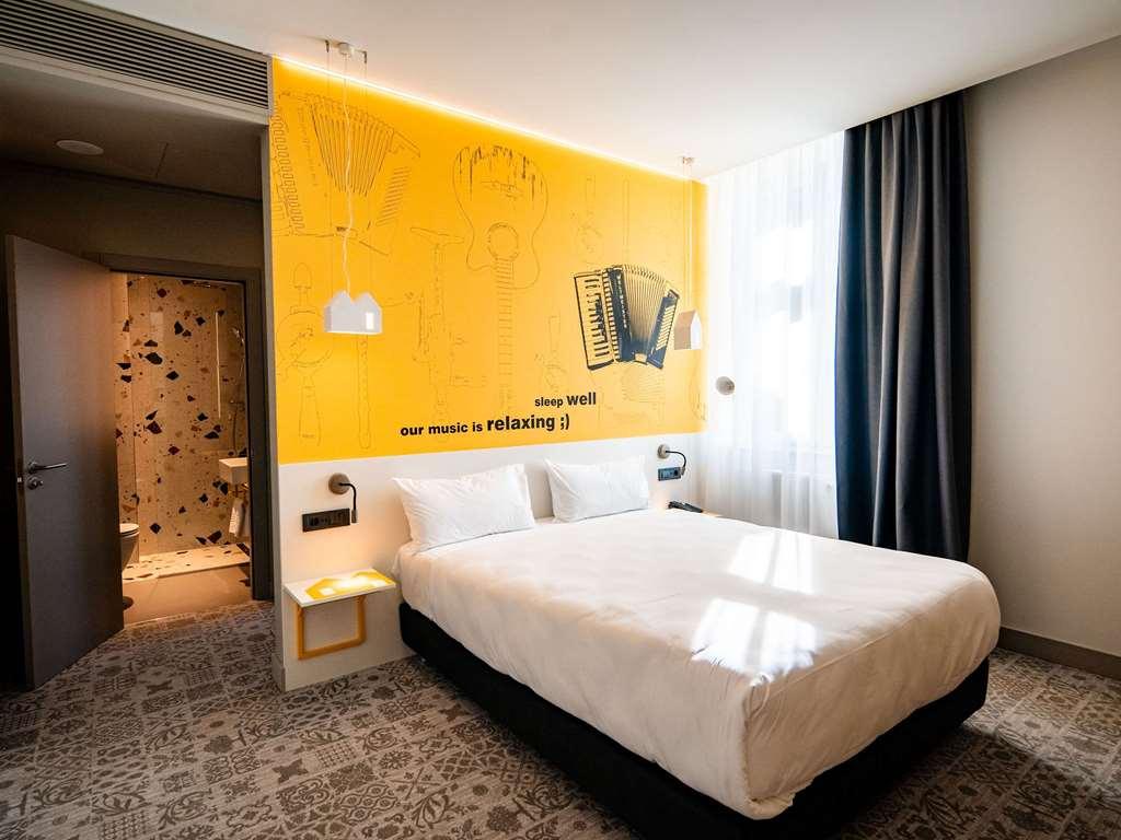 Hotel Ibis Styles Sibiu Arsenal Pokój zdjęcie